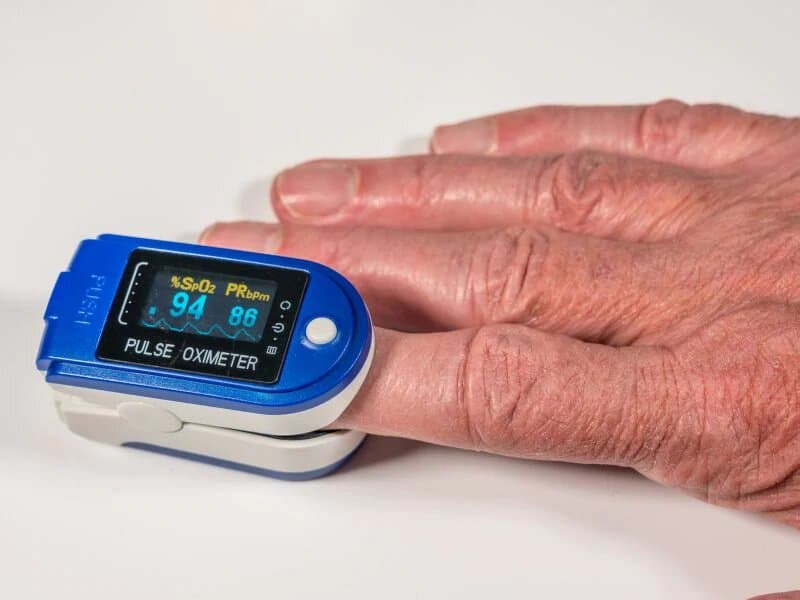 what is a pulse oximeter